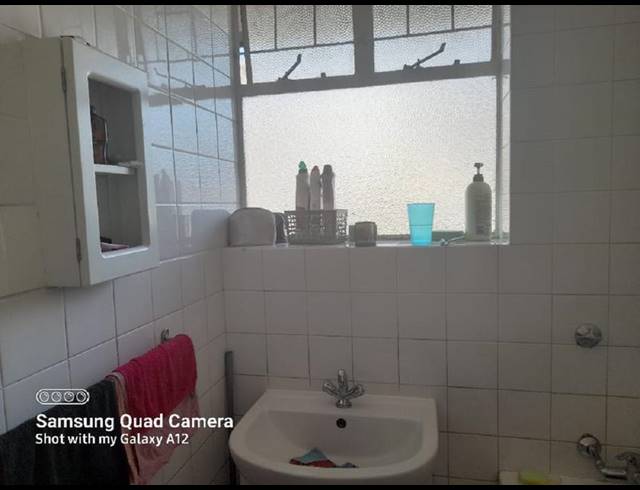 2 BEDROOM APARTMENT FOR SALE IN SUNNYSIDE